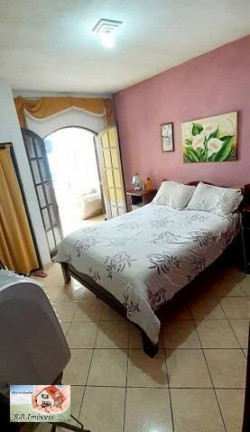 Imagem Casa com 3 Quartos à Venda, 160 m² em Cata Preta - Santo André Imagem Casa com 3 Quartos à Venda, 160 m² em Cata Preta - Santo André