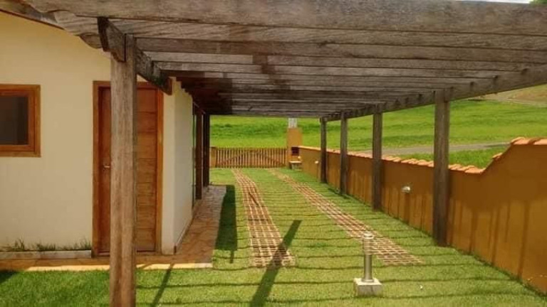 Imagem Casa com 3 Quartos à Venda, 220 m² em Ninho Verde Ii - Pardinho Imagem Casa com 3 Quartos à Venda, 220 m² em Ninho Verde Ii - Pardinho