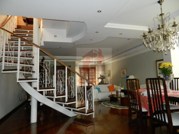 Imagem Casa com 4 Quartos à Venda, 400 m² em São João - Porto Alegre Imagem Casa com 4 Quartos à Venda, 400 m² em São João - Porto Alegre