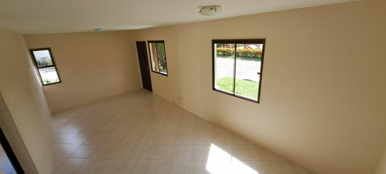 Imagem Casa com 4 Quartos para Alugar,  em Lauro De Freitas