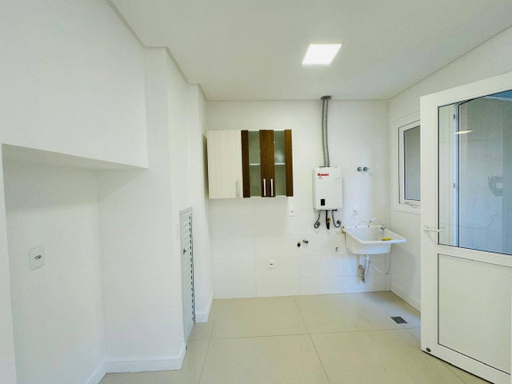 Imagem Casa com 3 Quartos para Alugar, 190 m² em Praia Dos Amores - Balneário Camboriú