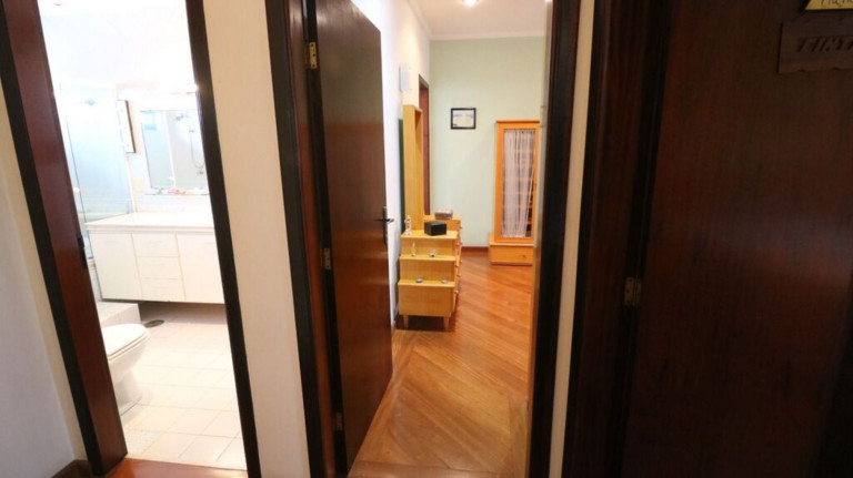 Imagem Imóvel com 4 Quartos à Venda, em Vila Irmãos Arnoni - São Paulo Imagem Imóvel com 4 Quartos à Venda, em Vila Irmãos Arnoni - São Paulo