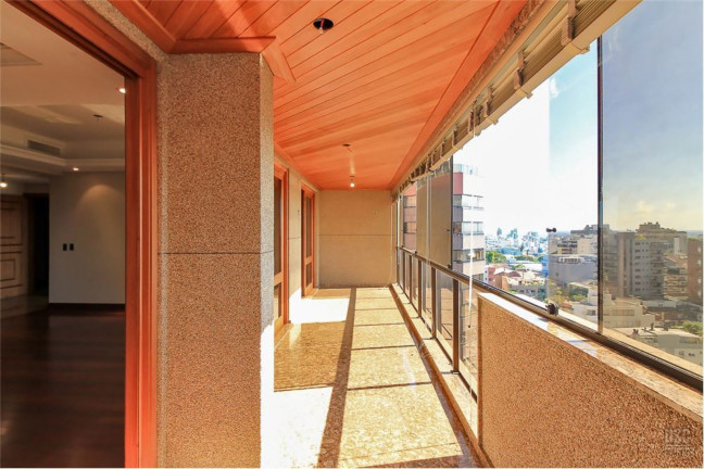Imagem Apartamento com 3 Quartos à Venda, 211 m² em Bela Vista - Porto Alegre Imagem Apartamento com 3 Quartos à Venda, 211 m² em Bela Vista - Porto Alegre