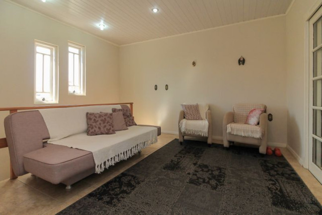 Imagem Casa com 7 Quartos à Venda,  em Nonoai - Porto Alegre