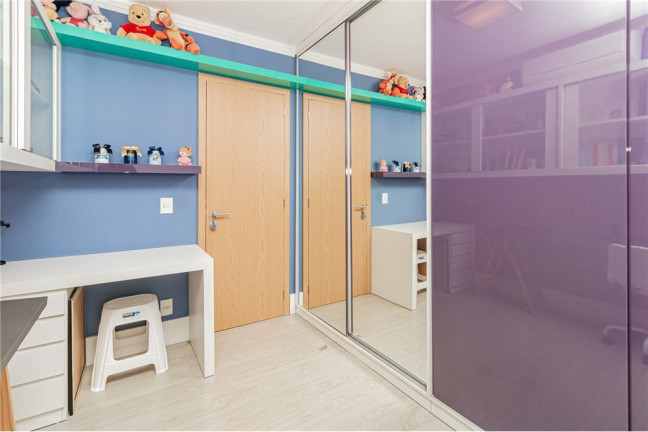 Imagem Imóvel com 2 Quartos à Venda, em Passo Da Areia - Porto Alegre Imagem Imóvel com 2 Quartos à Venda, em Passo Da Areia - Porto Alegre