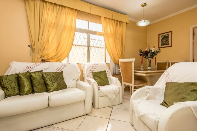 Imagem Casa com 3 Quartos à Venda, 151 m² em Santa Maria Goretti - Porto Alegre Imagem Casa com 3 Quartos à Venda, 151 m² em Santa Maria Goretti - Porto Alegre