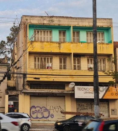 Imóvel com 3 Quartos à Venda,  em São João - Porto Alegre