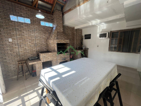 Imagem Casa com 4 Quartos à Venda, 115 m² em Centro - Balneário Barra Do Sul