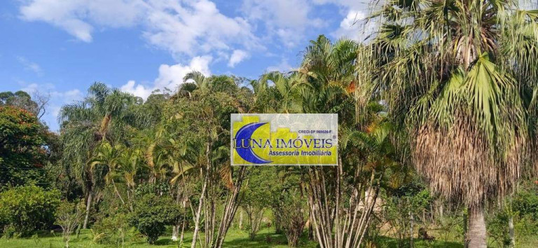 Chácara com 3 Quartos à Venda, 2.520 m² em Chácaras Monte Verde - Itu