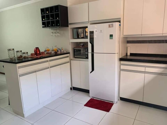 Imagem Casa com 3 Quartos à Venda, 1 m² em Nova Suíça - Nova Friburgo Imagem Casa com 3 Quartos à Venda, 1 m² em Nova Suíça - Nova Friburgo