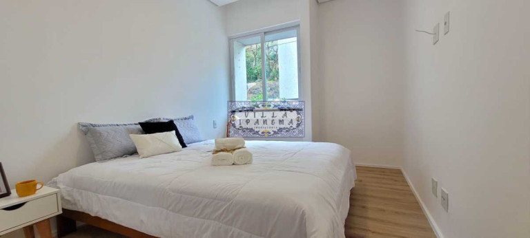 Imagem Apartamento com 3 Quartos à Venda, 100 m² em Laranjeiras - Rio De Janeiro Imagem Apartamento com 3 Quartos à Venda, 100 m² em Laranjeiras - Rio De Janeiro