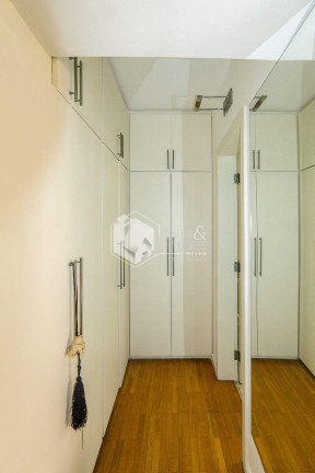 Imagem Apartamento com 3 Quartos à Venda, 210 m² em Moema - São Paulo Imagem Apartamento com 3 Quartos à Venda, 210 m² em Moema - São Paulo