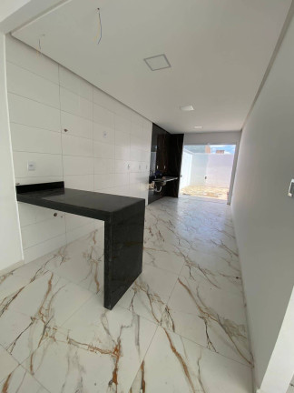 Imagem Casa com 3 Quartos à Venda, 150 m² em Mangabeira - Feira De Santana Imagem Casa com 3 Quartos à Venda, 150 m² em Mangabeira - Feira De Santana