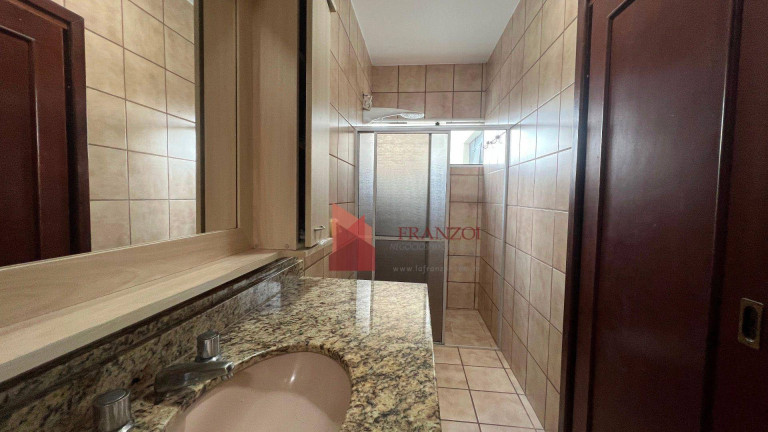 Imagem Sobrado com 3 Quartos à Venda, 450 m² em Vila Operária - Itajaí Imagem Sobrado com 3 Quartos à Venda, 450 m² em Vila Operária - Itajaí