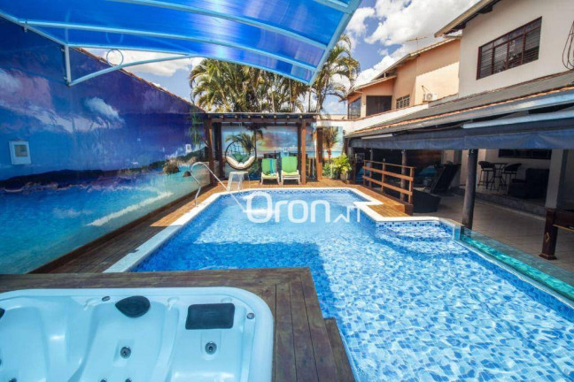 Sobrado com 4 Quartos à Venda, 295 m² em Residencial Celina Park - Goiânia