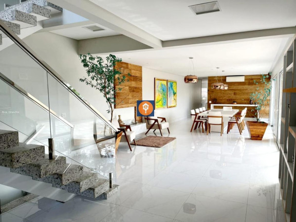 Imagem Casa com 4 Quartos à Venda, 500 m²