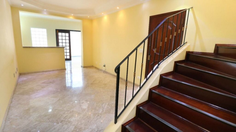 Imagem Imóvel com 3 Quartos à Venda, em Vila Morse - São Paulo Imagem Imóvel com 3 Quartos à Venda, em Vila Morse - São Paulo