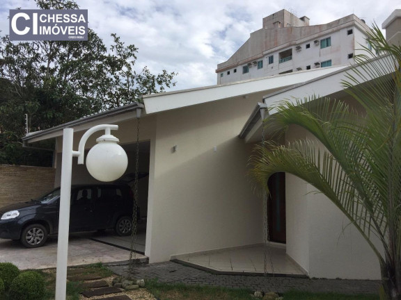 Imagem Casa com 3 Quartos à Venda, 451 m² em Ressacada - Itajaí Imagem Casa com 3 Quartos à Venda, 451 m² em Ressacada - Itajaí