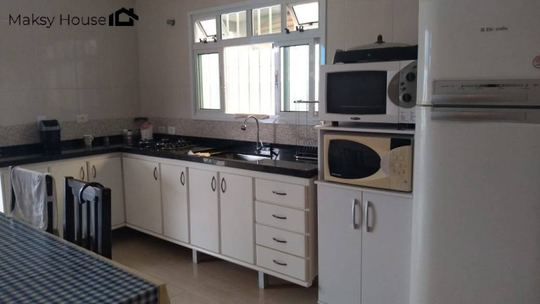 Imagem Casa com 4 Quartos à Venda, 360 m² em Bal. Nereidas - Guaratuba Imagem Casa com 4 Quartos à Venda, 360 m² em Bal. Nereidas - Guaratuba