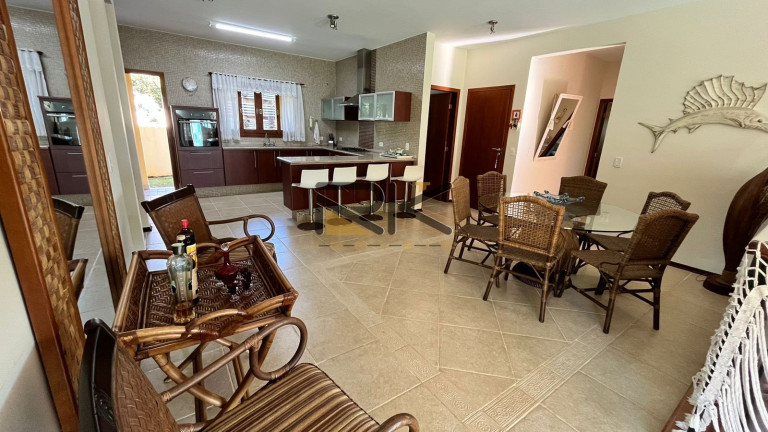 Imagem Casa de Condomínio com 4 Quartos à Venda, 300 m² em Toninhas - Ubatuba