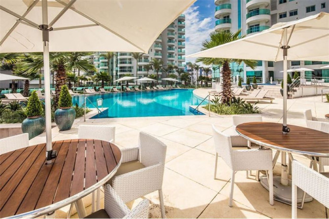 Imagem Imóvel com 3 Quartos à Venda, em Praia Brava De Itajaí - Itajaí Imagem Imóvel com 3 Quartos à Venda, em Praia Brava De Itajaí - Itajaí