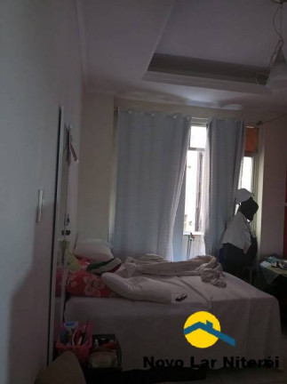 Kitnet com 1 Quarto à Venda, 20 m² em Centro - Niterói