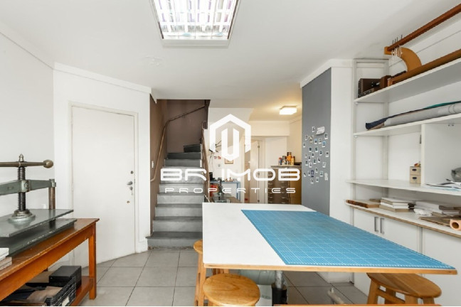Imagem Imóvel com 2 Quartos à Venda, 183 m² em Vila Madalena - São Paulo Imagem Imóvel com 2 Quartos à Venda, 183 m² em Vila Madalena - São Paulo