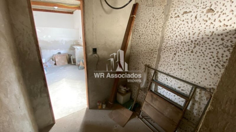 Imagem Casa com 3 Quartos à Venda, 260 m² Imagem Casa com 3 Quartos à Venda, 260 m²