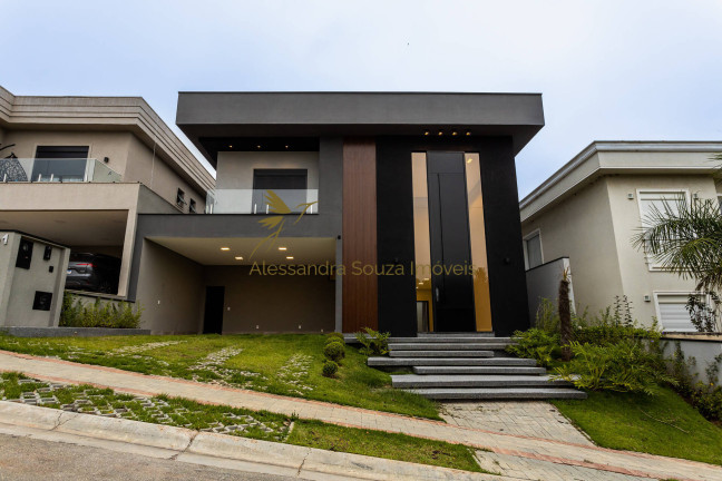 Imagem Casa com 5 Quartos à Venda, 392 m² em Cidade Tamboré - Santana De Parnaíba Imagem Casa com 5 Quartos à Venda, 392 m² em Cidade Tamboré - Santana De Parnaíba