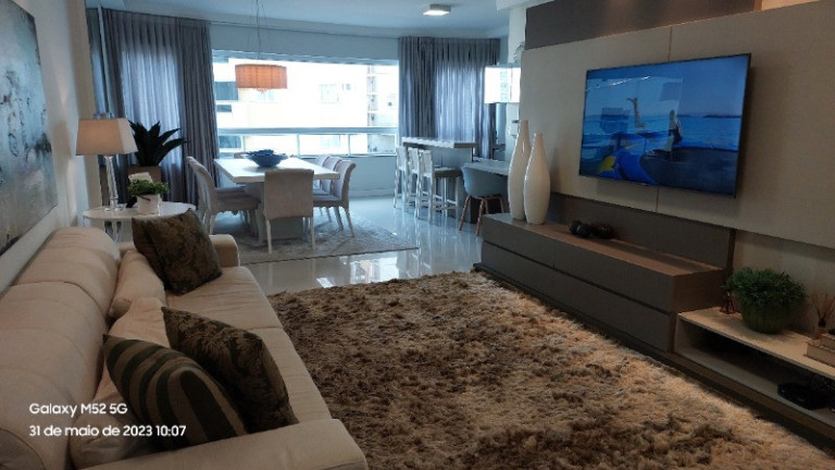 Imagem Apartamento com 3 Quartos à Venda, 130 m² em Centro - Balneário Camboriú Imagem Apartamento com 3 Quartos à Venda, 130 m² em Centro - Balneário Camboriú