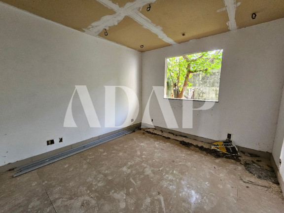 Imagem Casa com 4 Quartos à Venda, 198 m² em Barra De Guaratiba - Rio De Janeiro