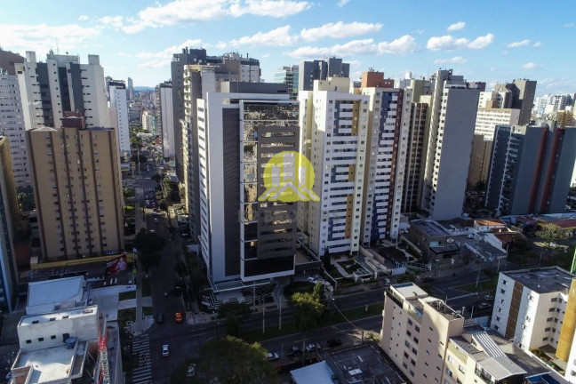 Imagem Apartamento com 1 Quarto à Venda, 28 m² em Batel - Curitiba Imagem Apartamento com 1 Quarto à Venda, 28 m² em Batel - Curitiba