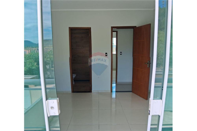 Imagem Casa com 2 Quartos à Venda, 110 m² em Itaipuaçu - Maricá