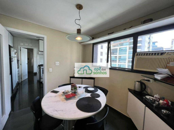 Imagem Apartamento com 3 Quartos à Venda, 220 m² em Itaim Bibi - São Paulo Imagem Apartamento com 3 Quartos à Venda, 220 m² em Itaim Bibi - São Paulo
