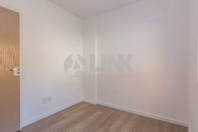 Imagem Apartamento com 3 Quartos à Venda, 75 m² em Petrópolis - Porto Alegre Imagem Apartamento com 3 Quartos à Venda, 75 m² em Petrópolis - Porto Alegre