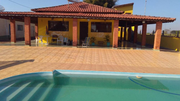Imagem Imóvel com 4 Quartos à Venda, 300 m² em Aleluia - Cesário Lange Imagem Imóvel com 4 Quartos à Venda, 300 m² em Aleluia - Cesário Lange