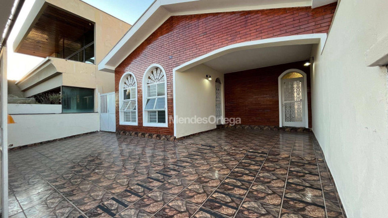 Casa com 2 Quartos para Alugar, 150 m² em Jardim São Paulo - Sorocaba
