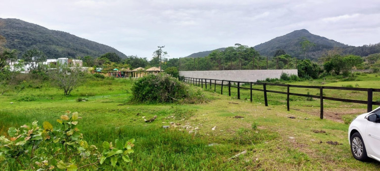 Imagem Terreno à Venda, 2.458 m² em Vargem Grande - Florianópolis Imagem Terreno à Venda, 2.458 m² em Vargem Grande - Florianópolis