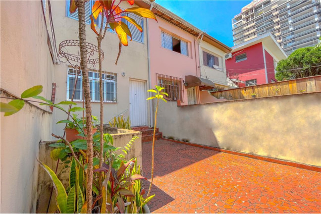 Imagem Casa à Venda, em Vila Madalena - São Paulo Imagem Casa à Venda, em Vila Madalena - São Paulo