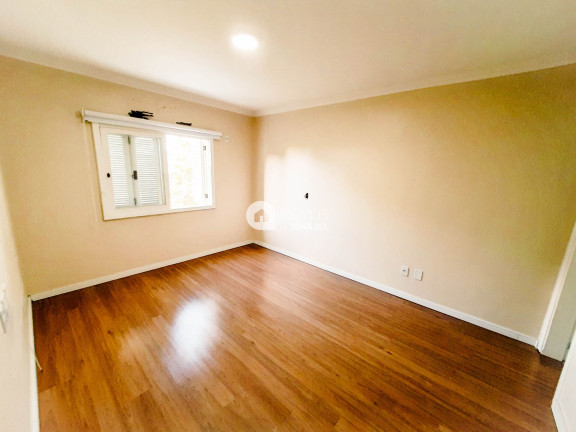 Imagem Casa com 3 Quartos à Venda, 140 m² Imagem Casa com 3 Quartos à Venda, 140 m²