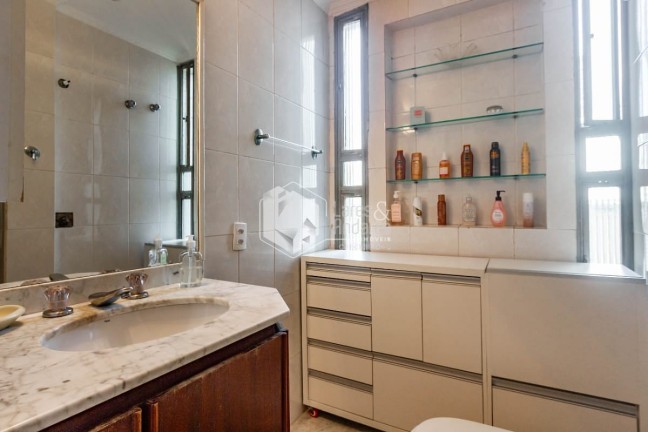 Imagem Apartamento com 3 Quartos à Venda, 226 m² em Cerqueira César - São Paulo Imagem Apartamento com 3 Quartos à Venda, 226 m² em Cerqueira César - São Paulo