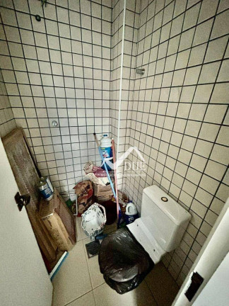 Imagem Casa com 3 Quartos à Venda, 180 m² em Boqueirão - Santos Imagem Casa com 3 Quartos à Venda, 180 m² em Boqueirão - Santos