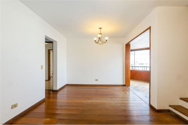 Imagem Imóvel com 3 Quartos à Venda, em Vila Andrade - São Paulo Imagem Imóvel com 3 Quartos à Venda, em Vila Andrade - São Paulo