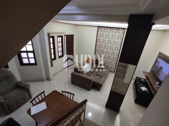 Imagem Casa com 5 Quartos à Venda, 193 m² em Alphaville - Campos Dos Goytacazes Imagem Casa com 5 Quartos à Venda, 193 m² em Alphaville - Campos Dos Goytacazes