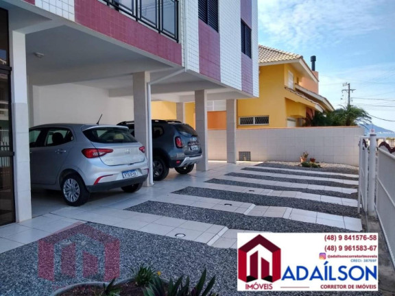 Imagem Imóvel com 9 Quartos à Venda, 720 m²