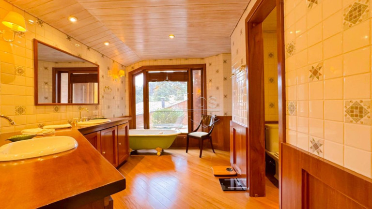 Imagem Casa de Condomínio com 8 Quartos à Venda, 1.140 m² em Capivari - Campos Do Jordão Imagem Casa de Condomínio com 8 Quartos à Venda, 1.140 m² em Capivari - Campos Do Jordão