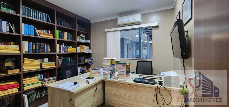 Imagem Casa com 4 Quartos à Venda, 283 m² em Adrianópolis - Manaus