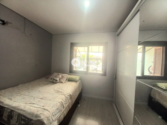 Imagem Casa com 3 Quartos à Venda, 53 m²