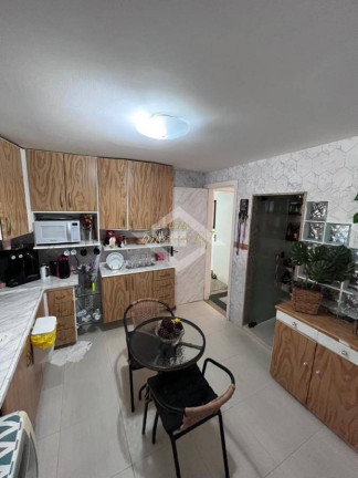 Imagem Casa com 5 Quartos à Venda, 310 m² em Itaipu - Niterói Imagem Casa com 5 Quartos à Venda, 310 m² em Itaipu - Niterói
