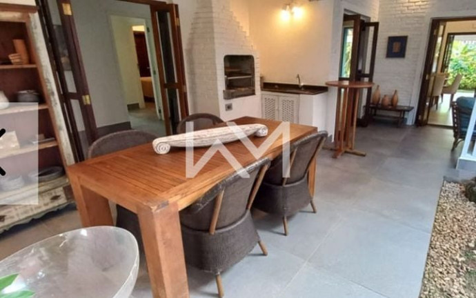 Imagem Casa com 4 Quartos à Venda, 220 m² em Toque-toque Pequeno - São Sebastião Imagem Casa com 4 Quartos à Venda, 220 m² em Toque-toque Pequeno - São Sebastião